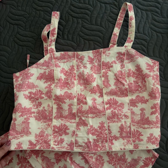 CeCe Pink and Cream Floral Design SET ( short and top) - Picture 1 of 5